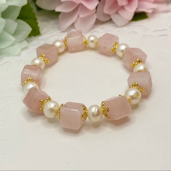 Nature Rose Quartz Pearl bracelet - Picture 3 of 11